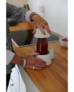Spill-Not Jar Holder