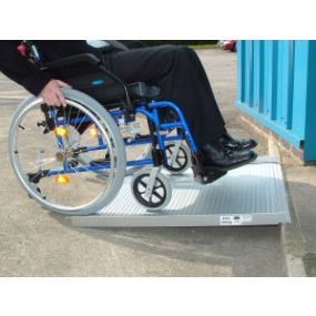 Aluminium Roll-Up Wheelchair / Scoooter Ramp - 5 Foot